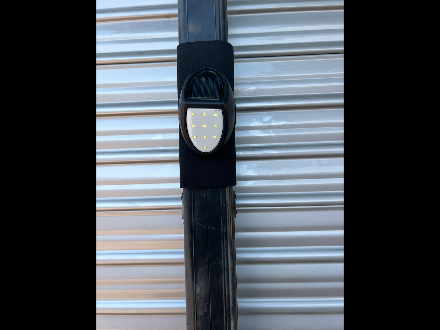 AWNING ARM STRAPS WITH BUILT IN SOLAR POWERED LED LIGHTS