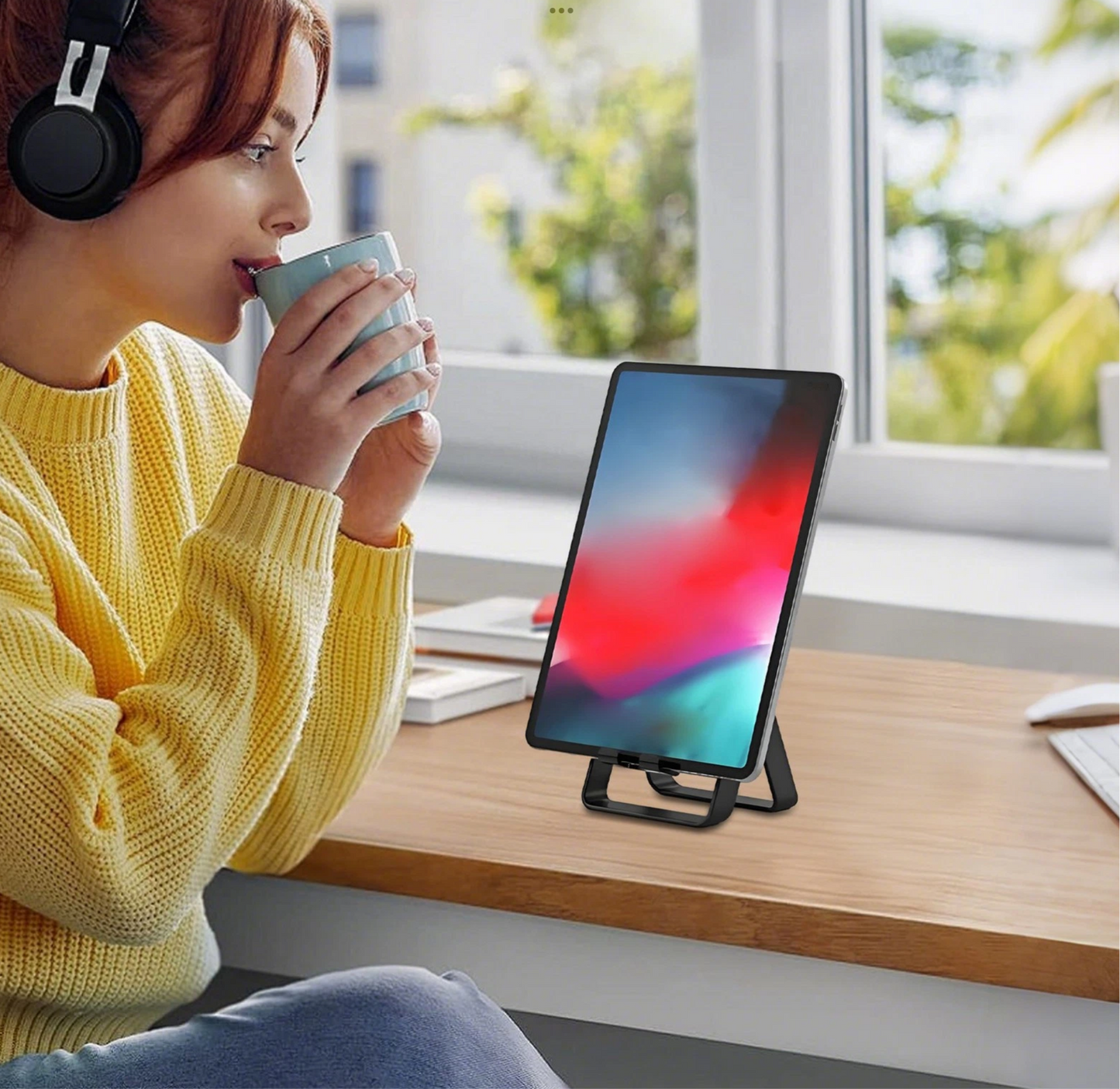 SPEAKER STAND FOR PHONE OR TABLET
