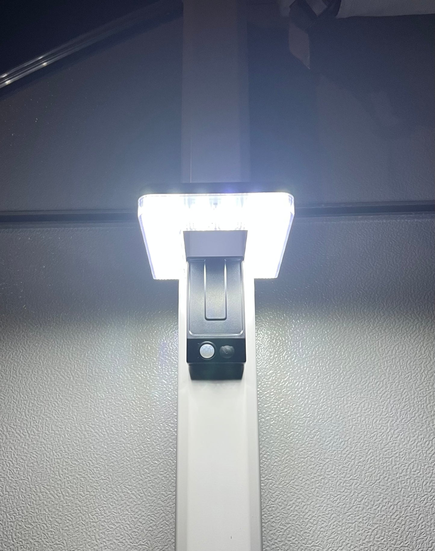 FOLD FLAT 30LED SOLAR LIGHT AND AWNING TIE DOWN STRAP