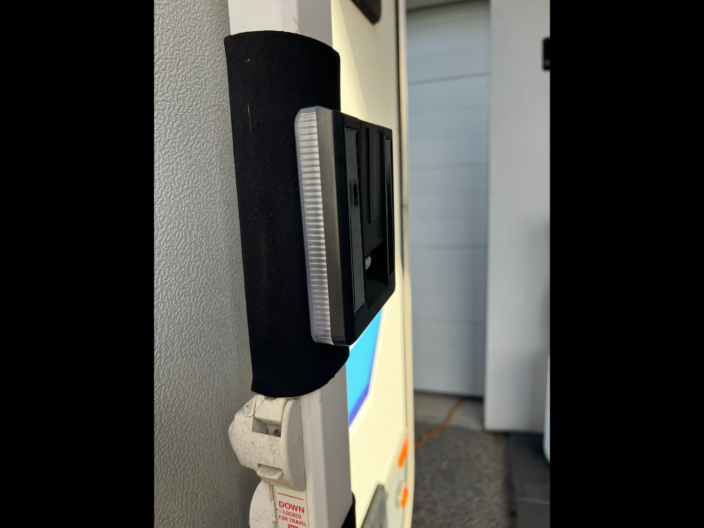 FOLD FLAT 30LED SOLAR LIGHT AND AWNING TIE DOWN STRAP